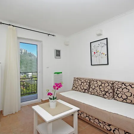 Apartment Steinhaus Dalmatien Podaca