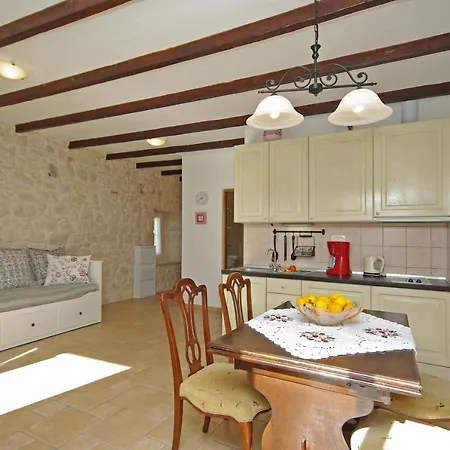 Steinhaus Dalmatien Lägenhet *