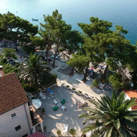 Steinhaus Dalmatien Apartman *