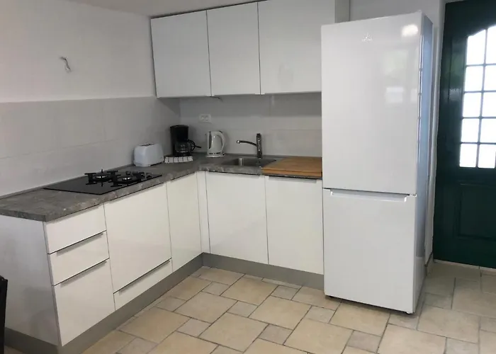 Steinhaus Dalmatien Podaca