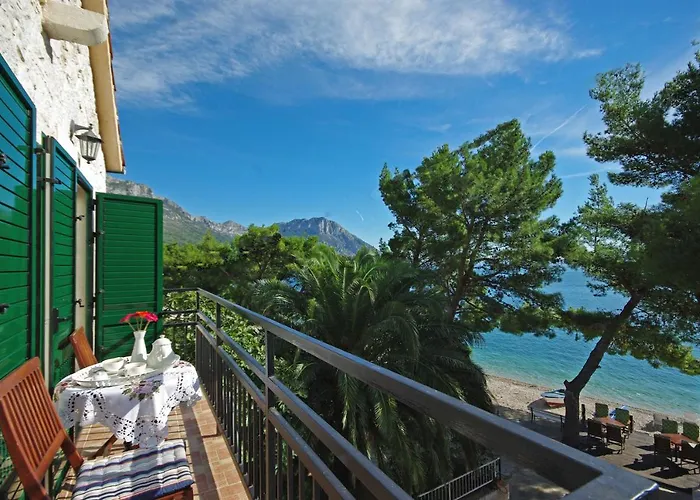 Steinhaus Dalmatien * Podaca