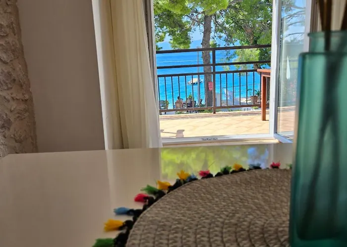 Steinhaus Dalmatien * Podaca