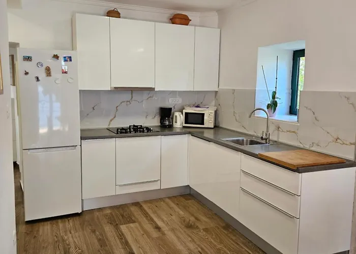 Steinhaus Dalmatien Apartman Podaca