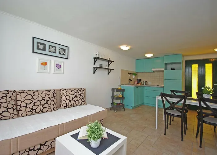 Steinhaus Dalmatien Podaca