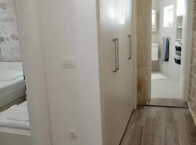 Steinhaus Dalmatien *