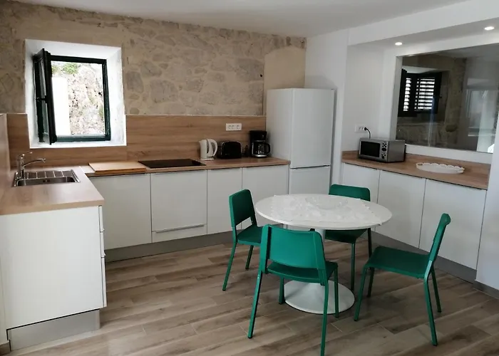 Steinhaus Dalmatien Appartamento *